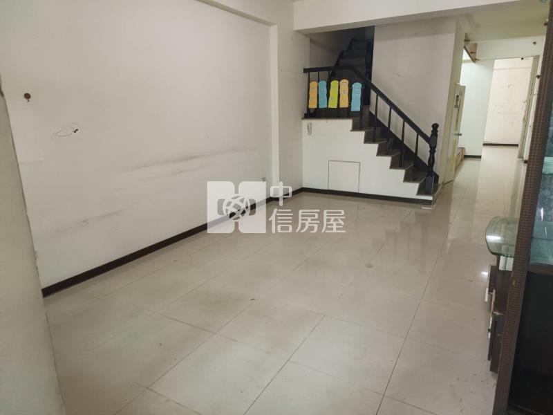 安慶國小大地坪孝親獨院雙車墅房屋室內格局與周邊環境