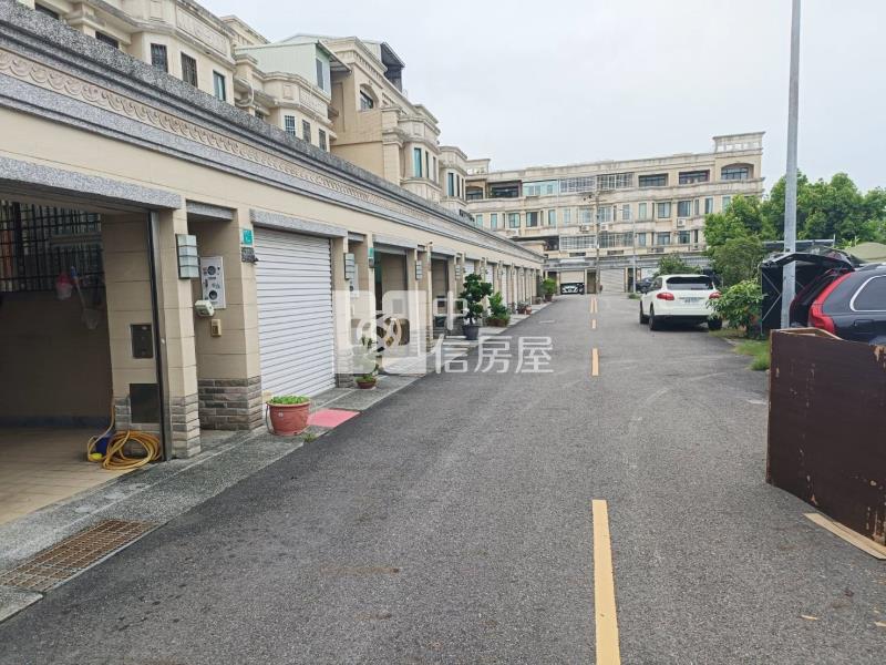 安慶國小大地坪孝親獨院雙車墅房屋室內格局與周邊環境