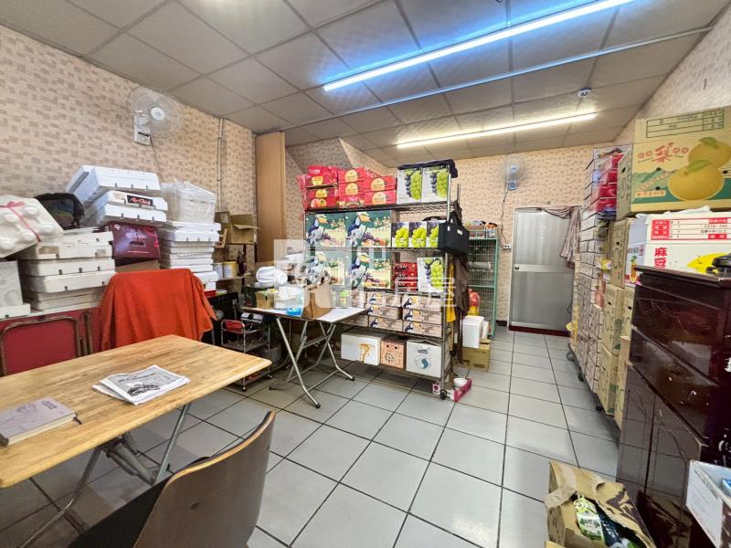 草屯市區商業區店面房屋室內格局與周邊環境