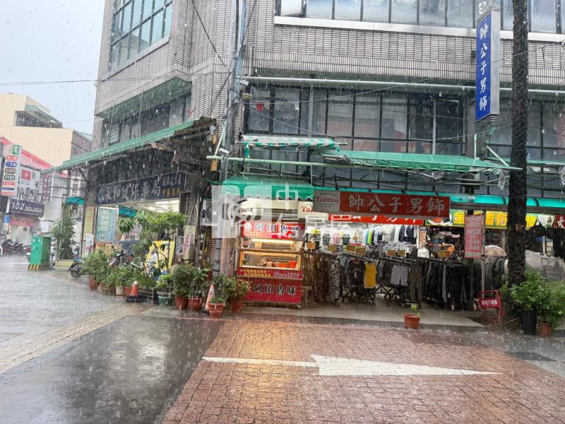 東協廣場大商辦房屋室內格局與周邊環境