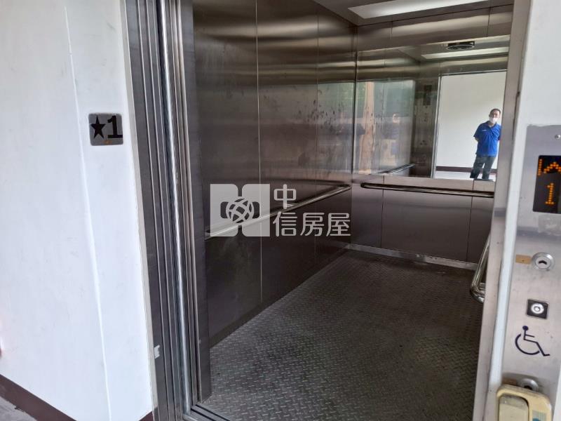仁德太子輕齡挑高廠辦房屋室內格局與周邊環境