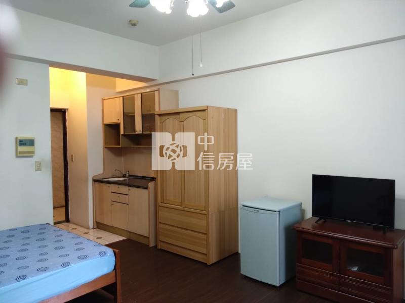 鳥松美麗皇家套房房屋室內格局與周邊環境