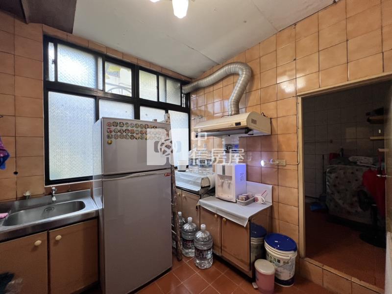 南崁市場旁公寓房屋室內格局與周邊環境