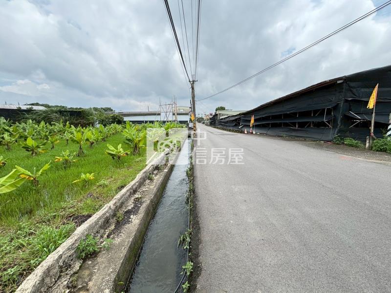 新社近花海千坪大面寬美農地房屋室內格局與周邊環境