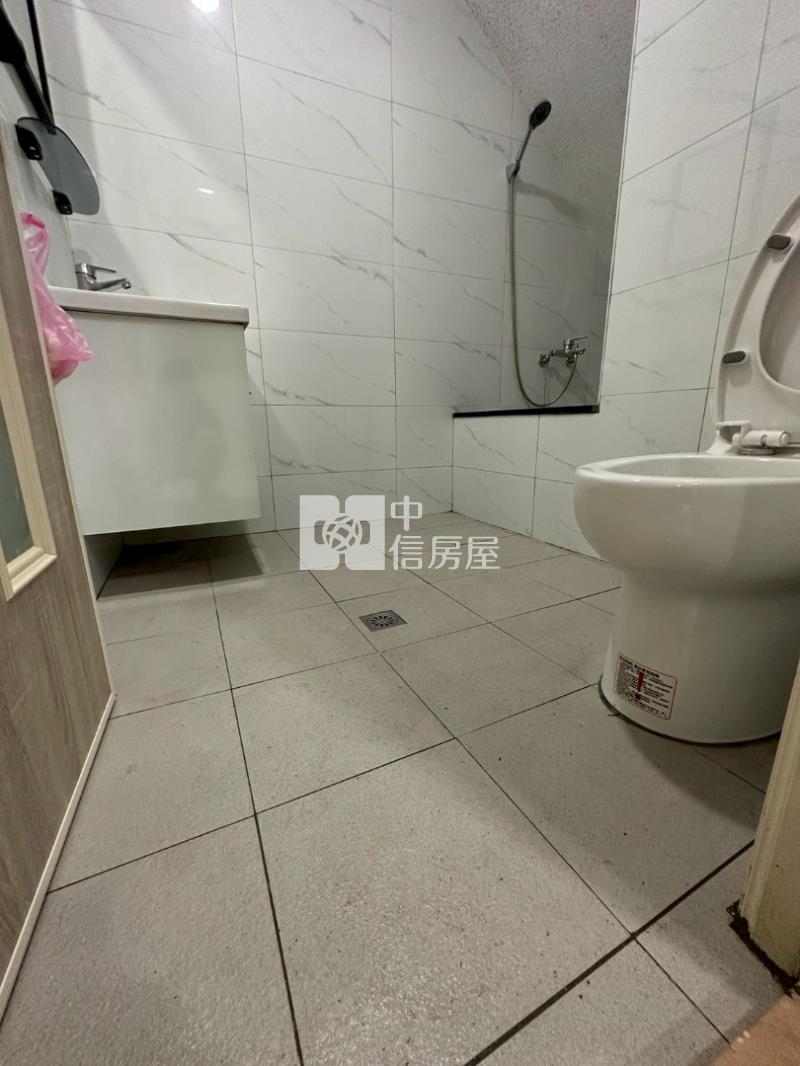 育達高中全新整理透天房屋室內格局與周邊環境