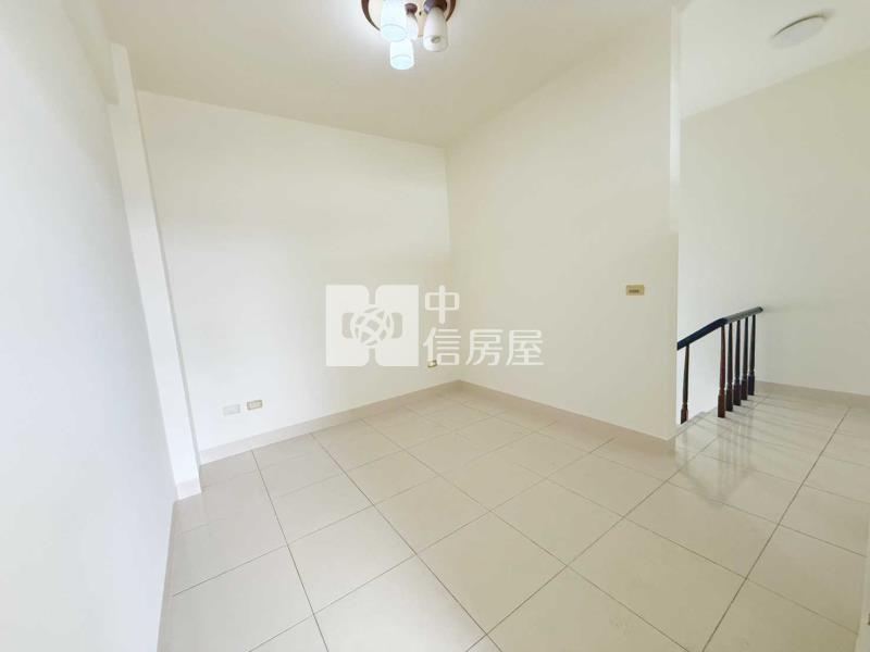 近SOGO稀有社區別墅房屋室內格局與周邊環境