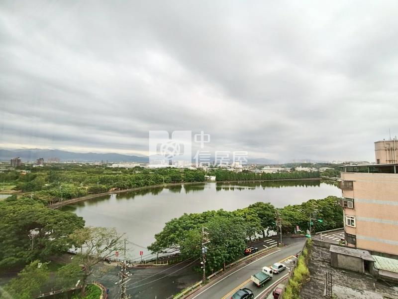 龍大地湖景電梯三房房屋室內格局與周邊環境