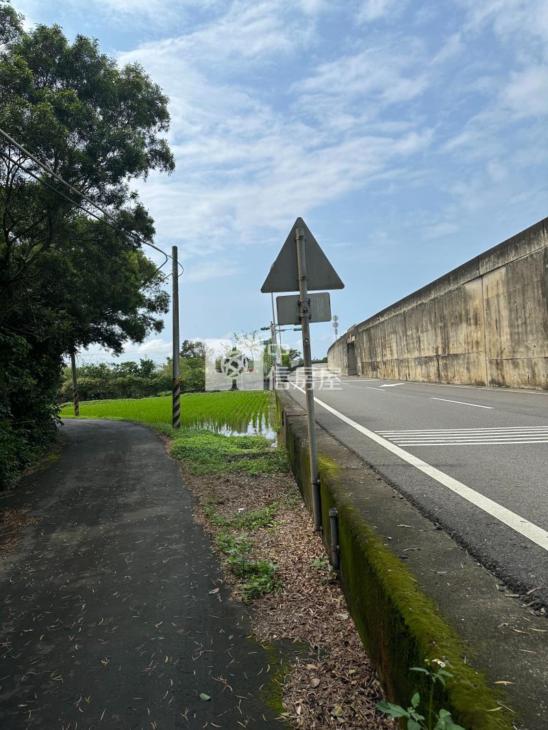 (專)快速路旁超低總價持分農(三)房屋室內格局與周邊環境