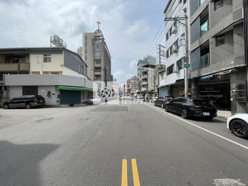 平德路透天房屋室內格局與周邊環境