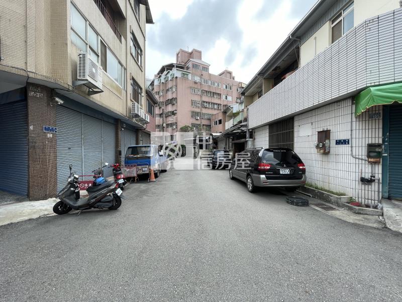 平德路透天房屋室內格局與周邊環境