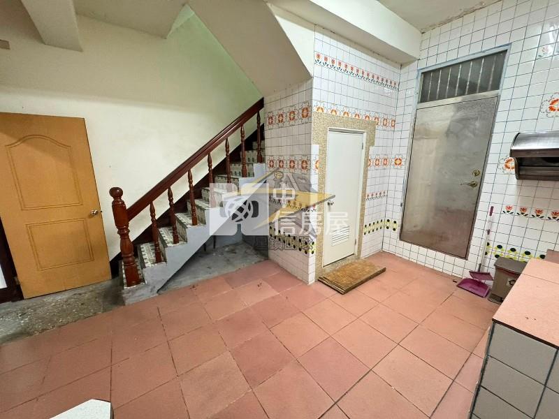 【星鑽】平鎮東勢國小寬敞大透天房屋室內格局與周邊環境