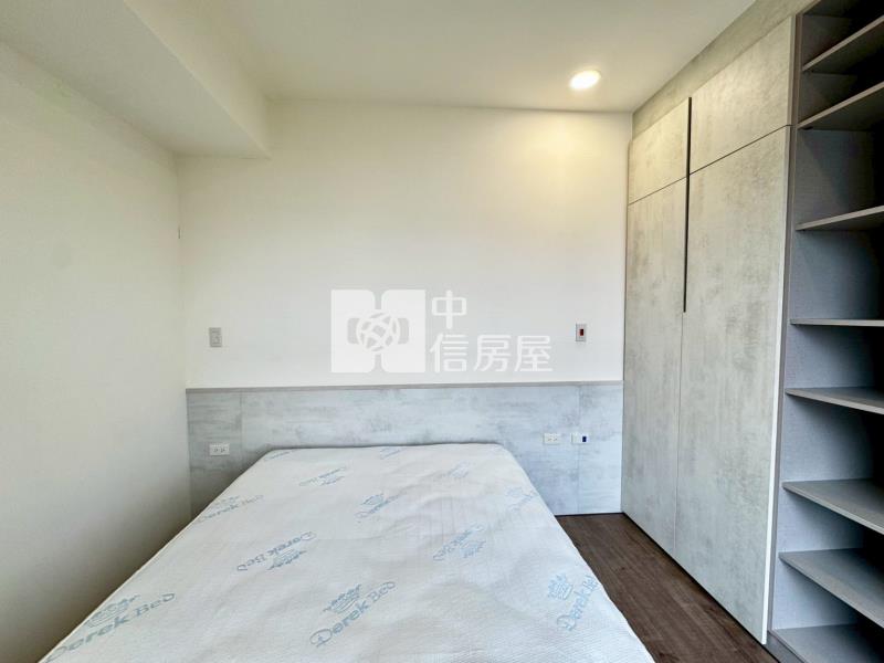 八月小確幸兩房+車位房屋室內格局與周邊環境