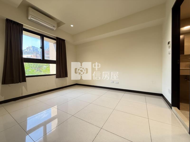 櫻花孩子王三房露台戶平車房屋室內格局與周邊環境