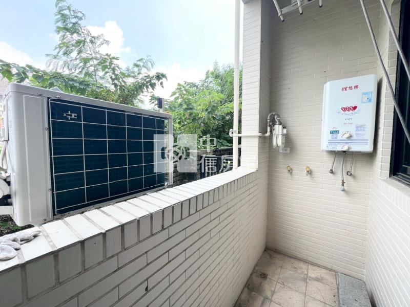 寓上樂灣超值兩房車位房屋室內格局與周邊環境
