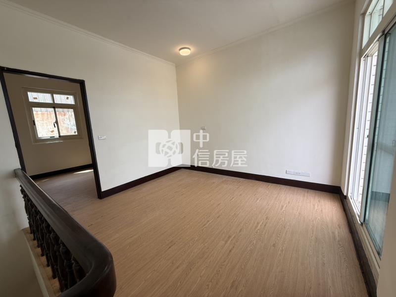 專-大潭工業區全新整理雙車位美透天房屋室內格局與周邊環境