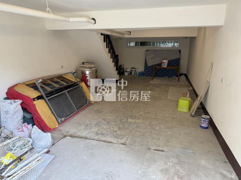專-大潭工業區全新整理雙車位美透天房屋室內格局與周邊環境
