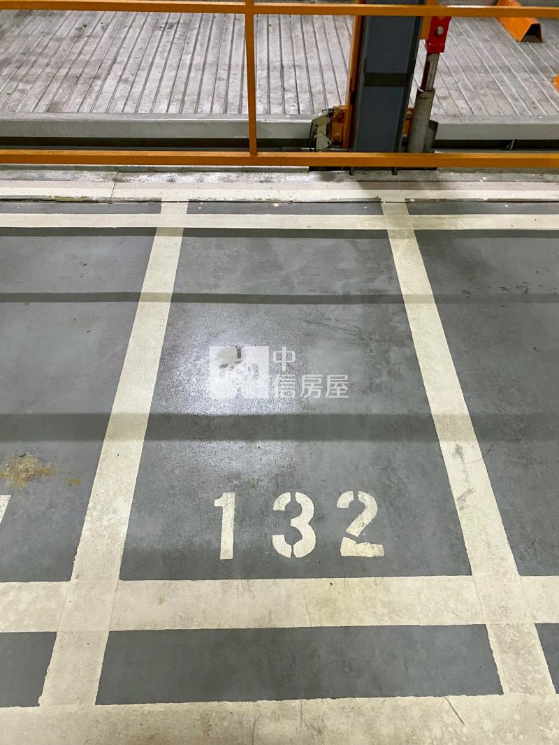 (寓上樂灣)新光特區輕屋齡挑高美2房附車位房屋室內格局與周邊環境