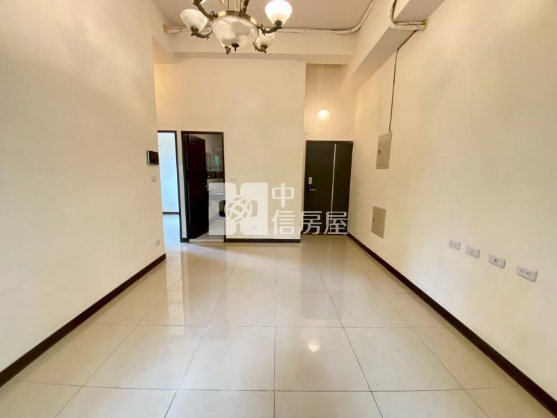 (寓上樂灣)新光特區輕屋齡挑高美2房附車位房屋室內格局與周邊環境