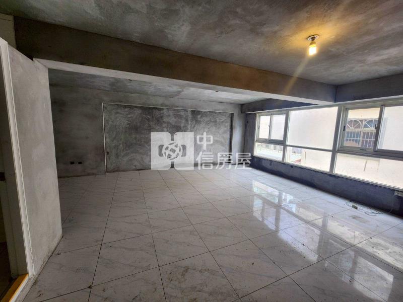 台中沙鹿機場/公明國小旁透天房屋室內格局與周邊環境