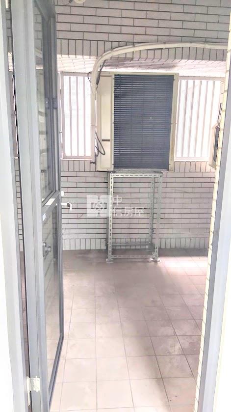 太子欣世界.12M大面寬.挑高採光樓店房屋室內格局與周邊環境