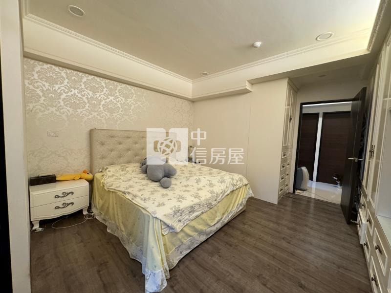 十期新麗馳四房+車位房屋室內格局與周邊環境