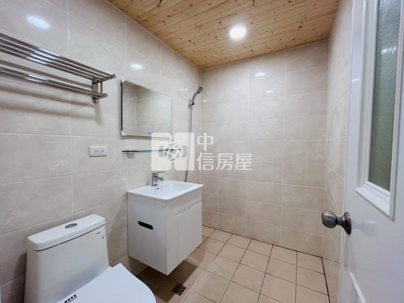 崇德聖及第三房車位美廈房屋室內格局與周邊環境