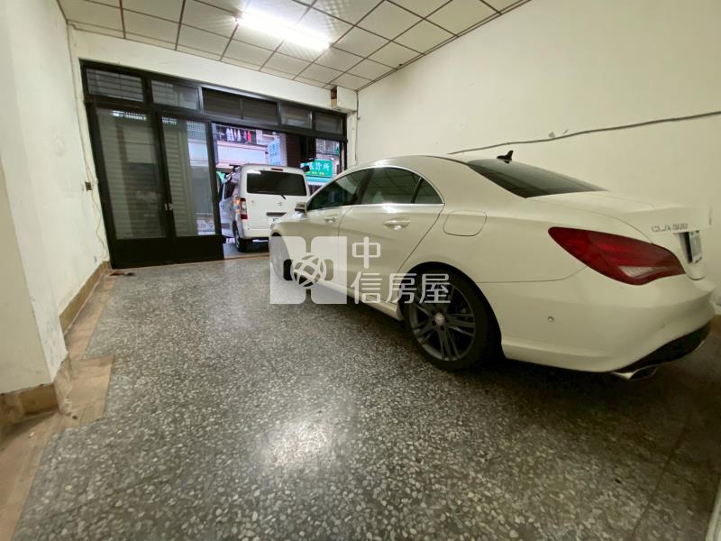 19甲10米路雙車透店房屋室內格局與周邊環境