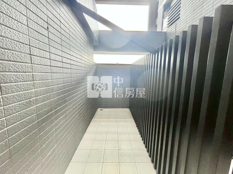 小春日和三房平車樹梢戶房屋室內格局與周邊環境