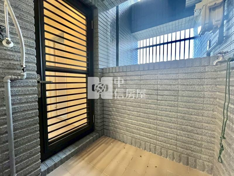 四月泊樂視野三房平車房屋室內格局與周邊環境