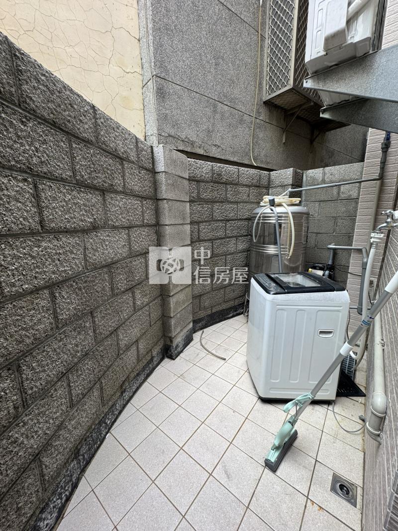 大肚國小2年屋新臨路別墅房屋室內格局與周邊環境