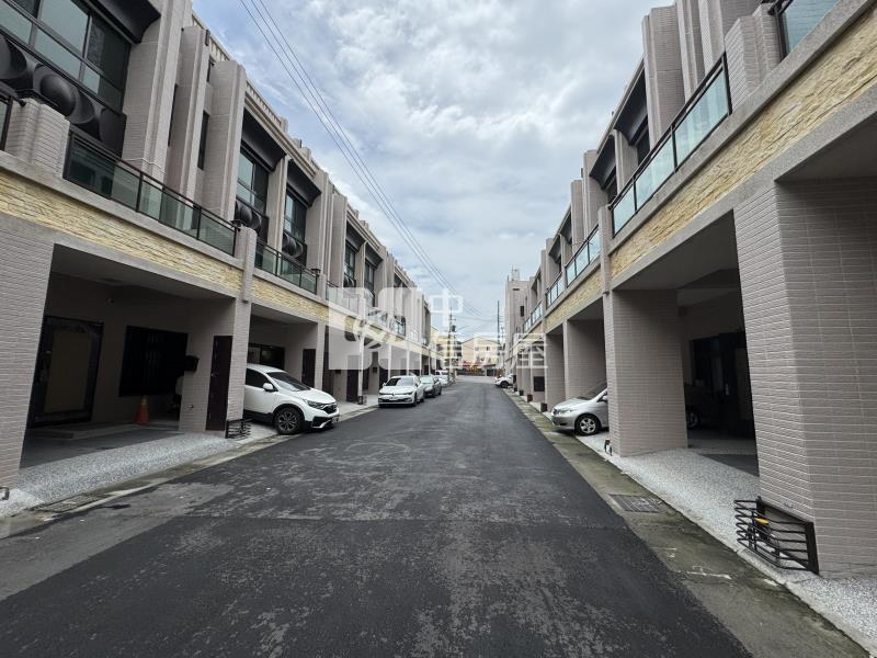 大肚國小2年屋新臨路別墅房屋室內格局與周邊環境