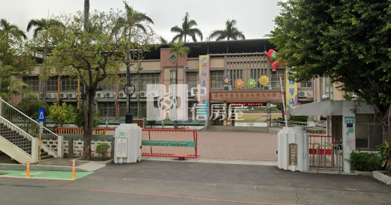 神榕屋托邦朝南美墅房屋室內格局與周邊環境