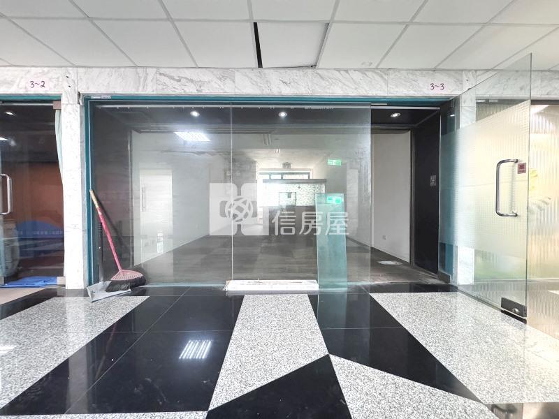 便宜商業用店面房屋室內格局與周邊環境