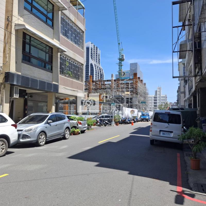 十全國小靜巷透天房屋室內格局與周邊環境