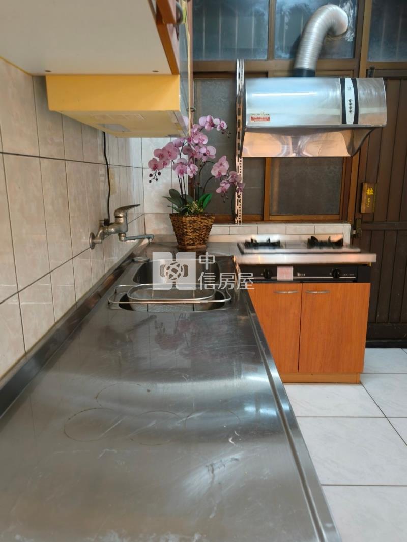 十全國小靜巷透天房屋室內格局與周邊環境