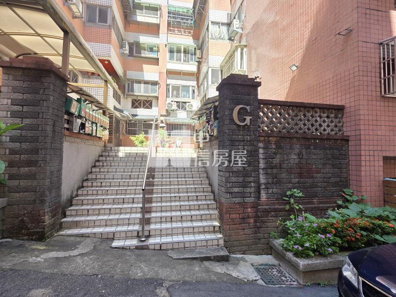 幸福小城1樓雙車位房屋室內格局與周邊環境