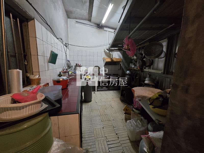 中壢體育園區雙面寬方正大透天房屋室內格局與周邊環境