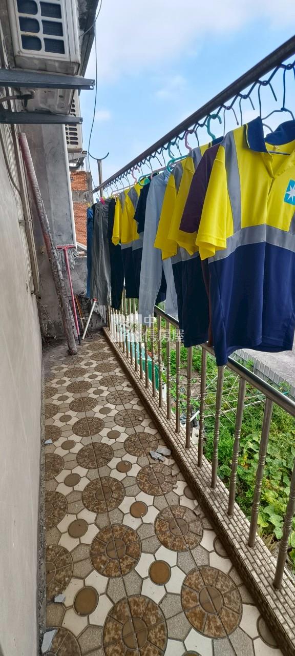 大園市中心大地坪透天金店面房屋室內格局與周邊環境