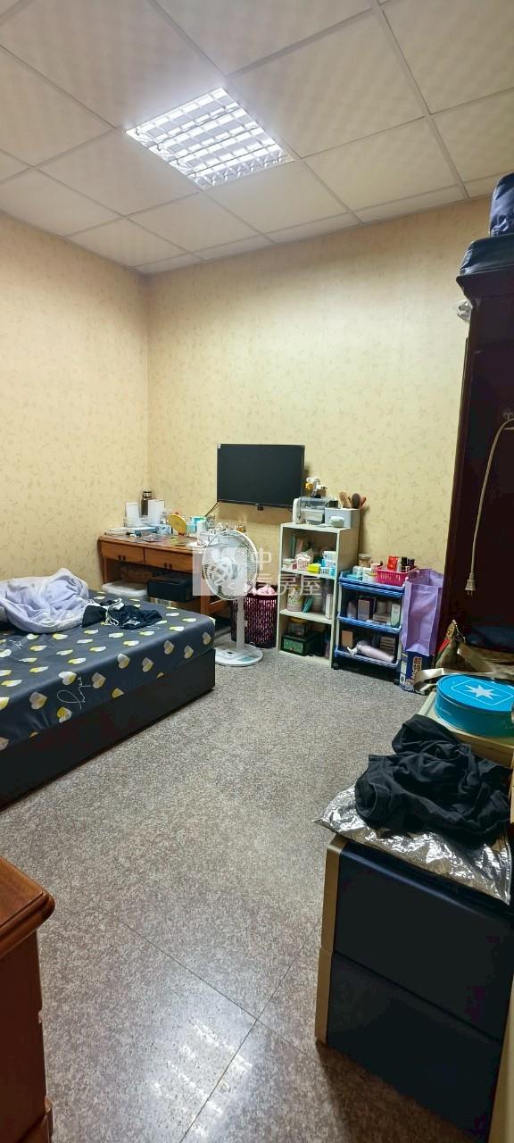 大園市中心大地坪透天金店面房屋室內格局與周邊環境