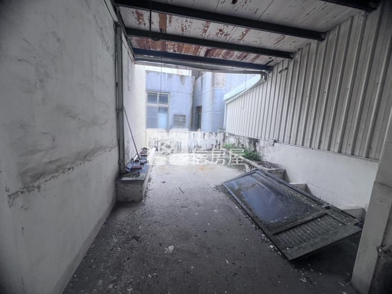 茄萣超便宜店面住家房屋室內格局與周邊環境