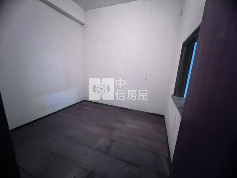 茄萣超便宜店面住家房屋室內格局與周邊環境