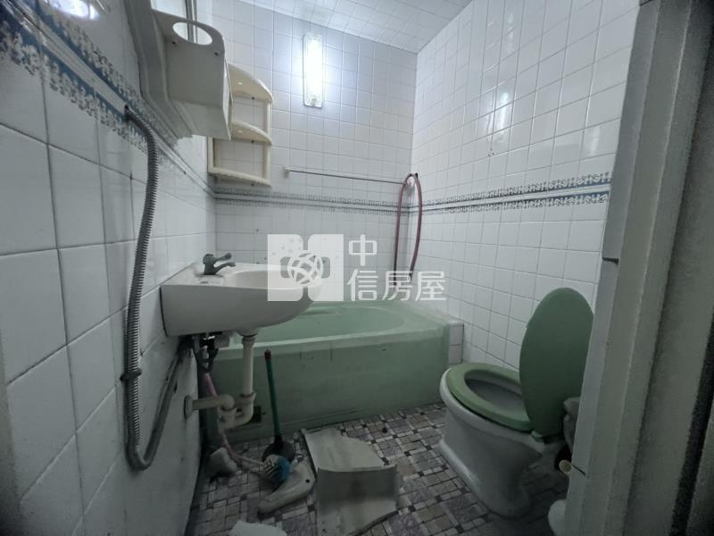 茄萣超便宜店面住家房屋室內格局與周邊環境
