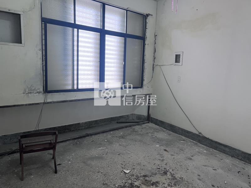 茄萣超便宜店面住家房屋室內格局與周邊環境