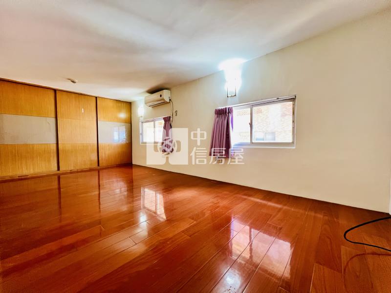 竹南龍山路樓中樓二房房屋室內格局與周邊環境