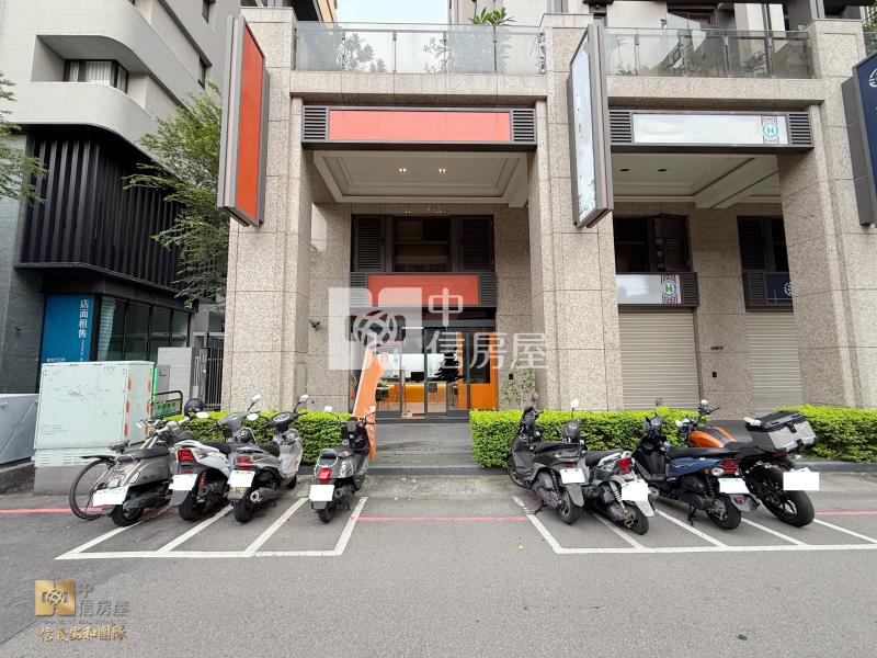 五權車站復興金店面+雙車位房屋室內格局與周邊環境