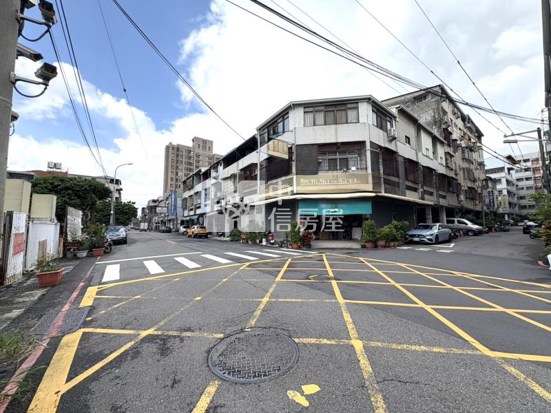 逢甲烈美街面寬雙車一樓美寓(專任)房屋室內格局與周邊環境