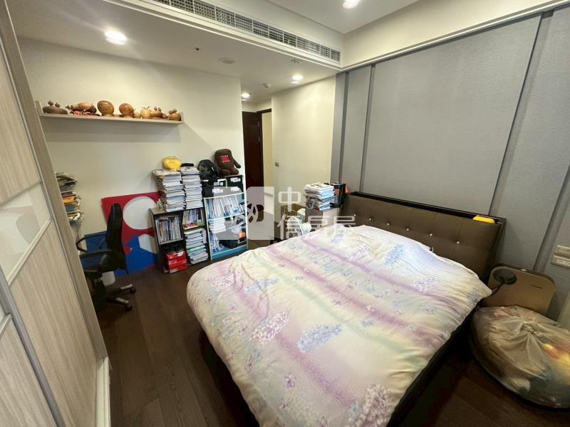 11期順天敦凰精緻裝潢四房雙主臥四平車房屋室內格局與周邊環境