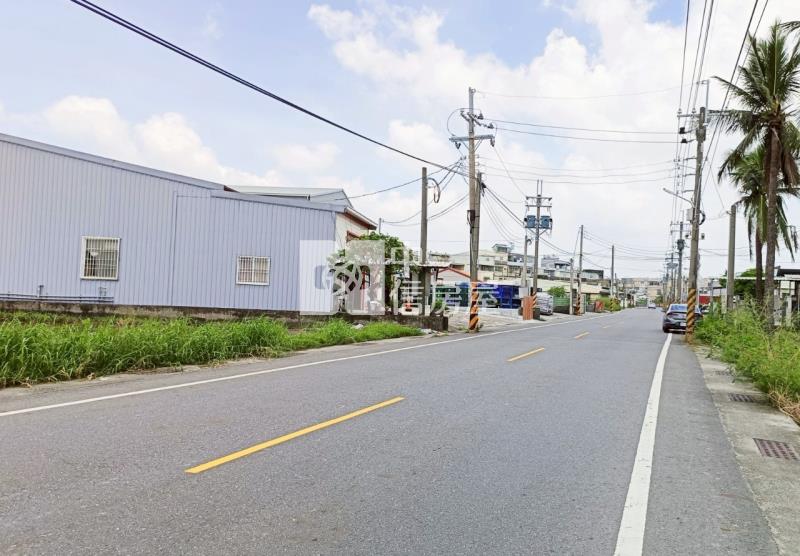 安南區本原街10米路大面寬千坪都內農地房屋室內格局與周邊環境