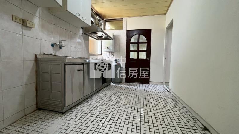 【安家】專任-捷運A22公寓3樓房屋室內格局與周邊環境