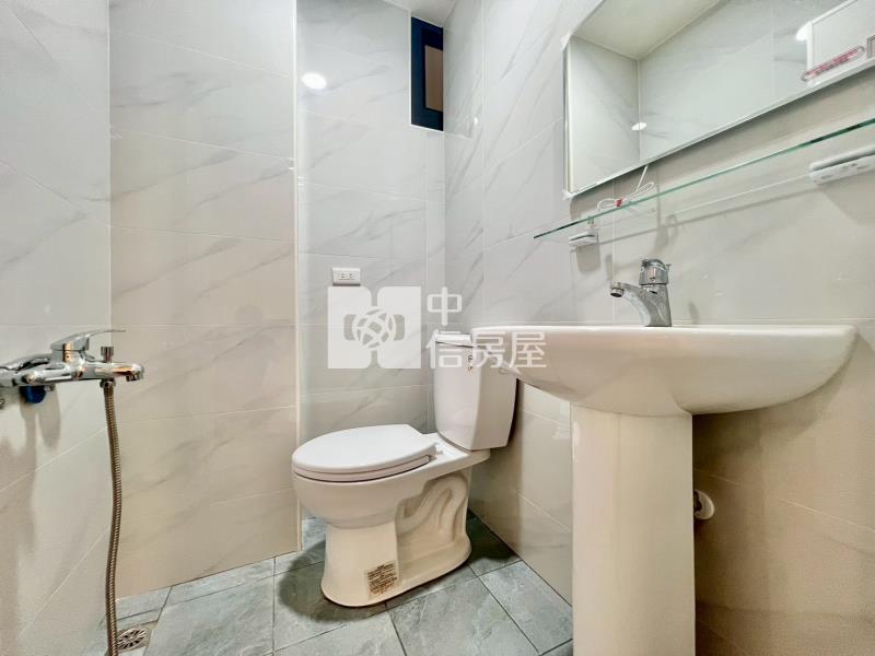 一中商圈旁三房二樓健身美寓房屋室內格局與周邊環境